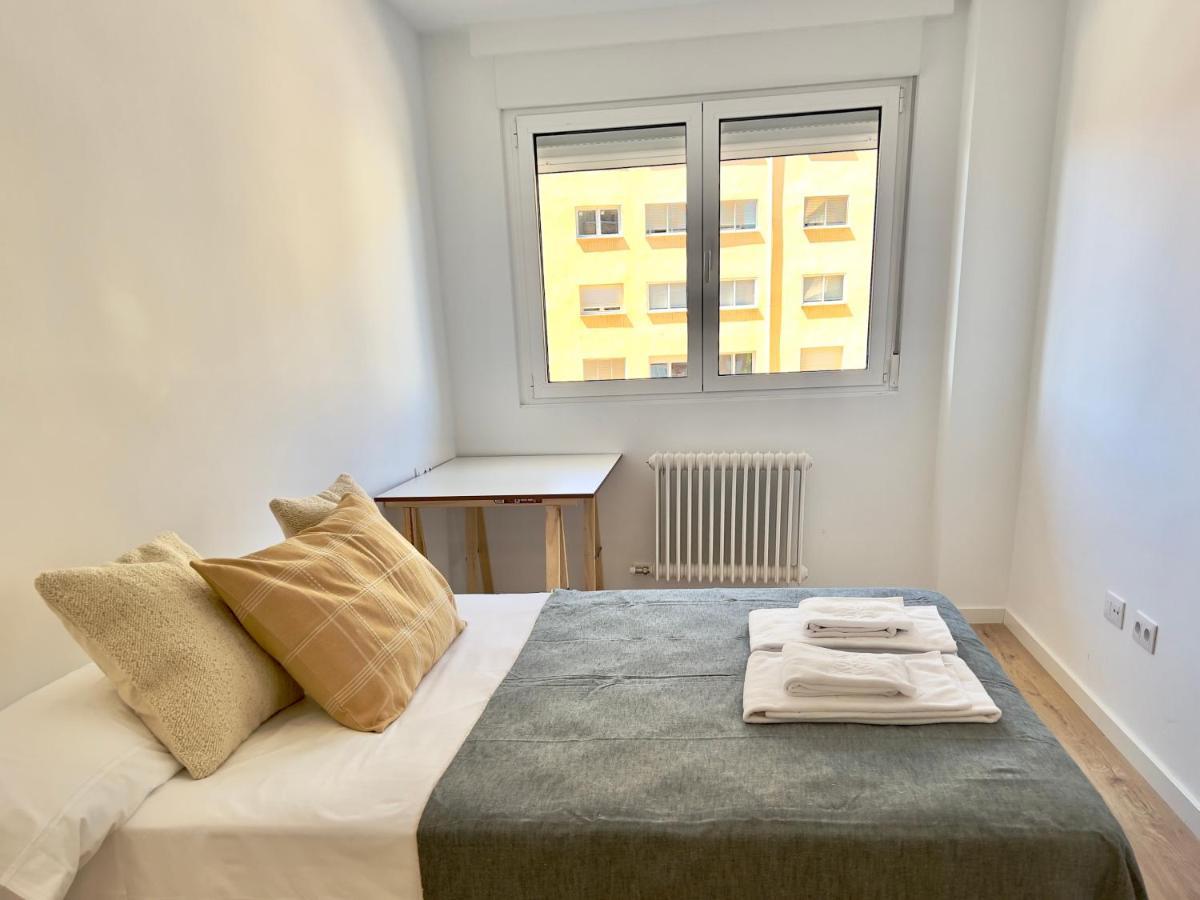 Apartamento Housing Leon Ana Mogas Con Garaje Exterior foto
